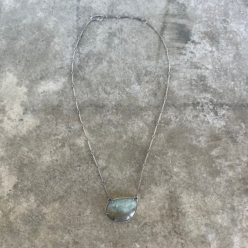 labradorite horizontal freeform necklace