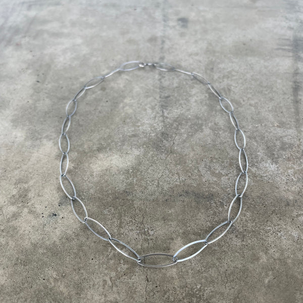 oval link chain-oxidized