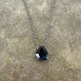 apatite geometric pendant