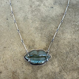 labradorite lips necklace