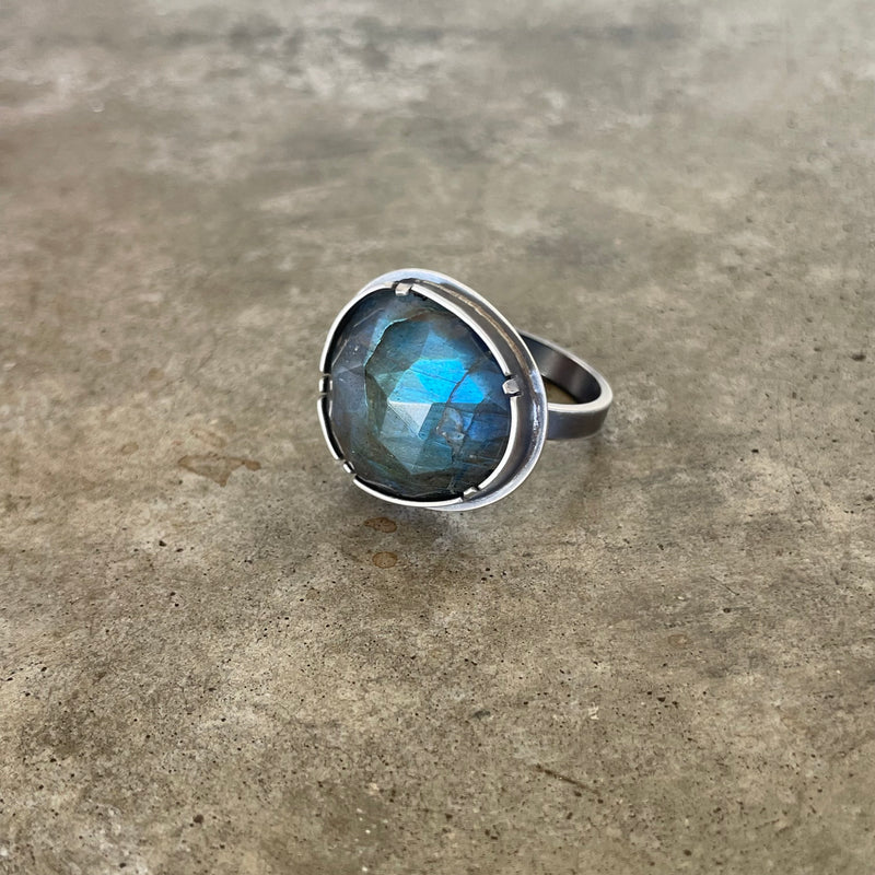 labradorite freeform ring