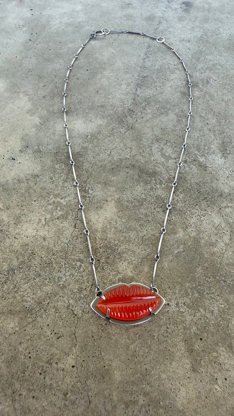 carnelian lips necklace