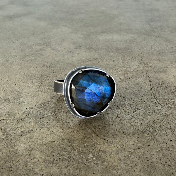 labradorite freeform ring