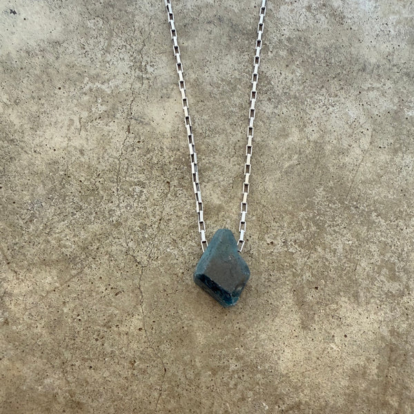 apatite geometric pendant