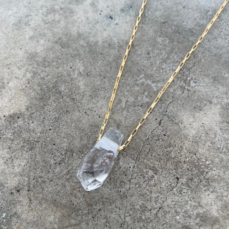 garden quartz geometric pendant