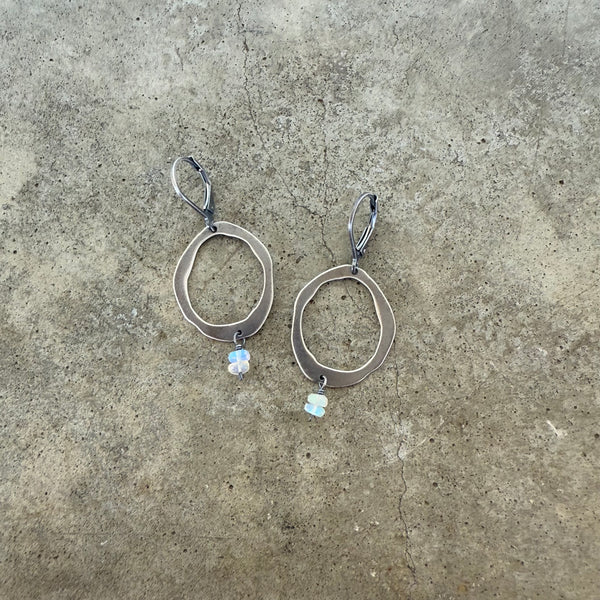 single rough cut earring with opal-oxidized