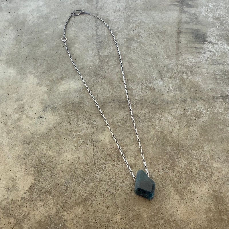 apatite geometric pendant