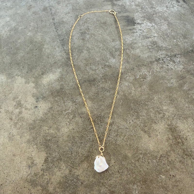 freeform freshwater pearl necklace