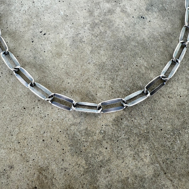large dapped chain