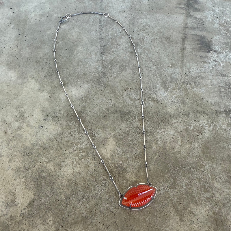 carnelian lips necklace