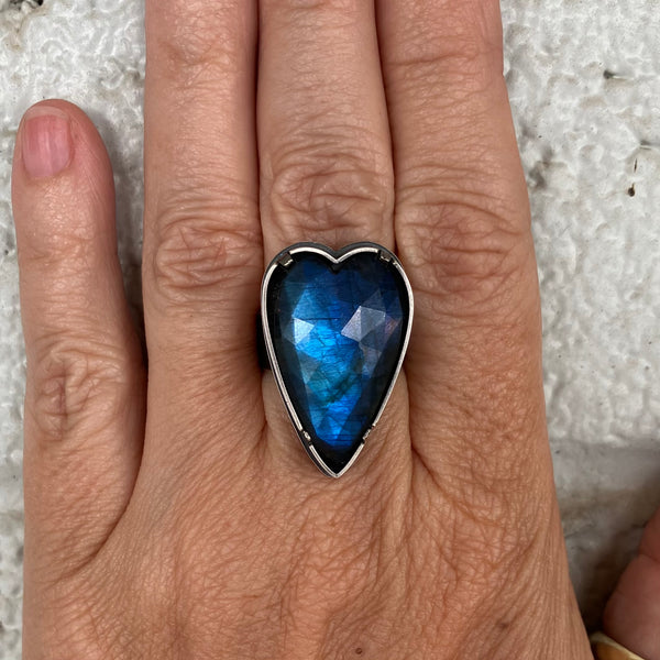 labradorite long heart ring