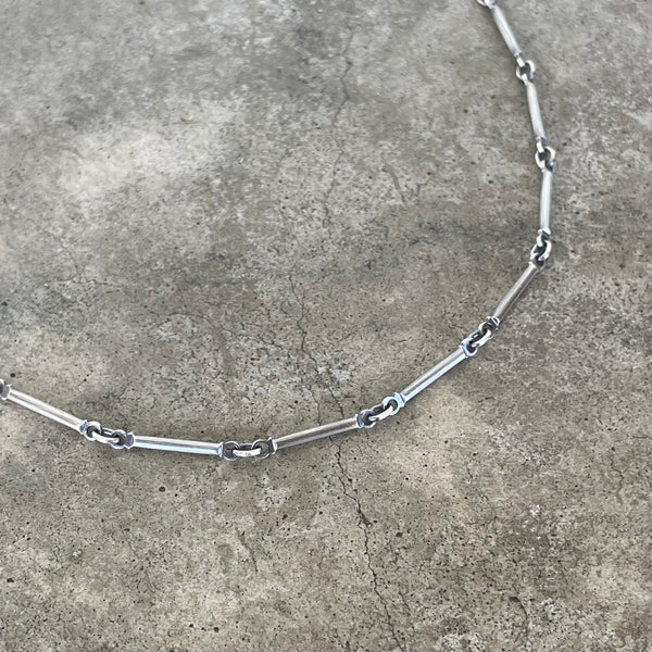 medium bar link chain-oxidized