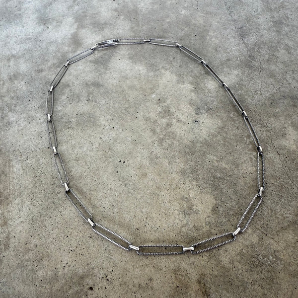 long short textured chain