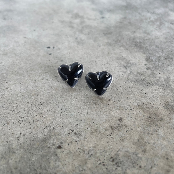 tiny enamel heart post earrings-black